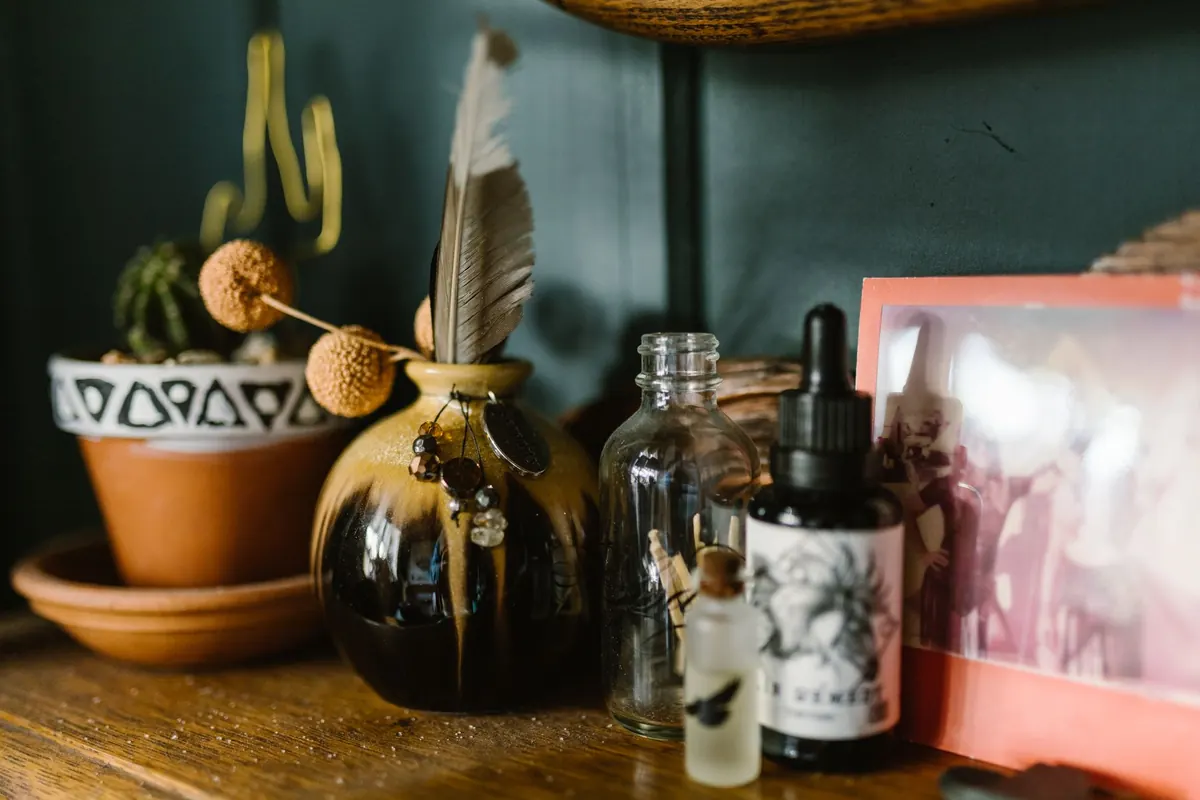 7 Common Mistakes When Displaying Feathers at Home